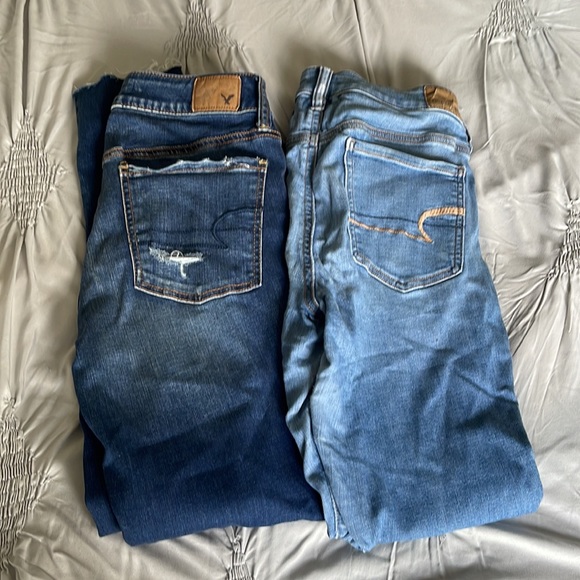 AMERICAN EAGLE JEAN SET! Two pairs of size 8 stretch skinny jeans - Picture 3 of 3